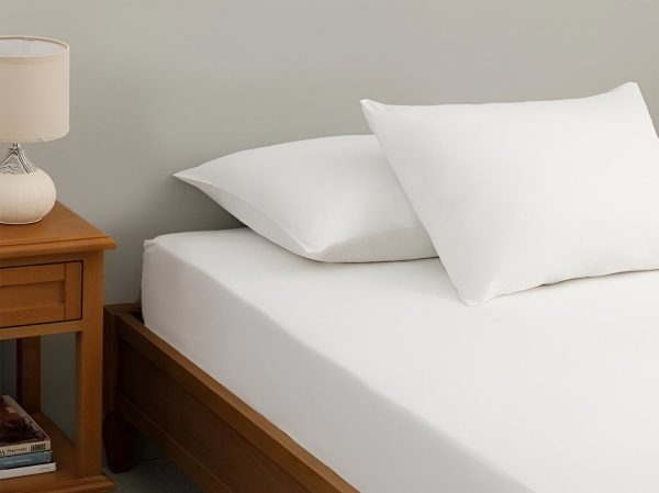 Polycotton Еластичен Чаршаф (Fitted) 180x200+25 Голема Големина Бела + 2 Перници Навлаки
