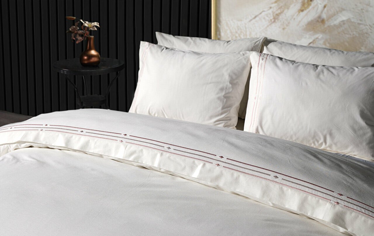 https-doquhome-mncdn-com-mnresize-1280-720-img-image-tr-2q9ntkzlda0040002-2.jpg Zelda Везена Постелнина Комплет Двоен King Size - Image 1