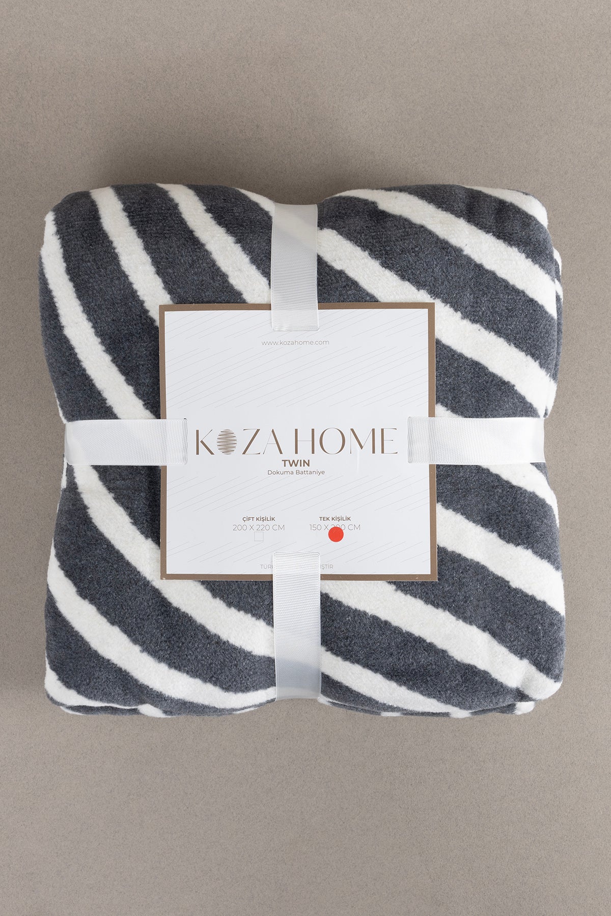 twin-battaniye-soft-pamuklu-tek-kisilik-battaniye-antrasit-krem-150-x-200-5034a-2711.jpg Твин Ќебе Меко Памучно Единечно Ќебе - Антрацит - Image 1