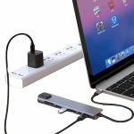 8 Портен Чоколад Macbook Соодветен Чоколадник Type-C конвертор TF SD картичка