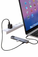 8 Портен Чоколад Macbook Соодветен Чоколадник Type-C конвертор TF SD картичка