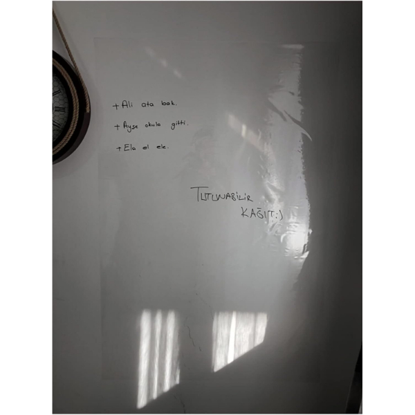 kendinden-yapiskanli-seffa-27345_1.jpg Самозалеплива проѕирна филм за дрво - 2 метри x 60 см - Image 1