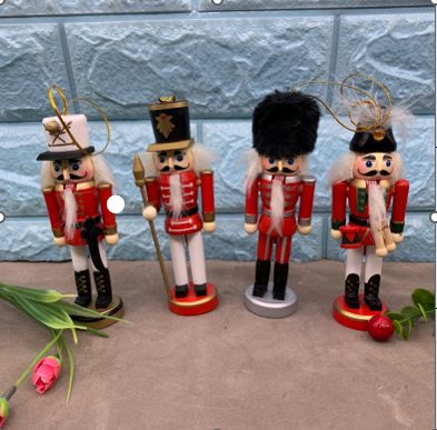 kursun-asker-dekoratif-biblo-28783_1.jpg Декоративна фигура на куршунски војник - Image 1