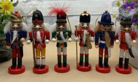 kursun-asker-dekoratif-biblo-28784_1.jpg Декоративна фигура на куршунски војник - Image 1