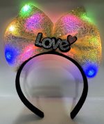 LED светлосен венец со натпис LOVE