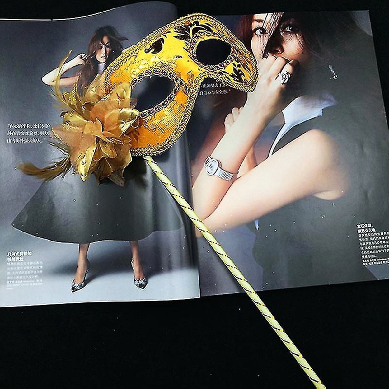 luks-tasli-sapli-balo-mask-30689_1.jpg Луксузна Маска со Камења Златна Боја - Image 1