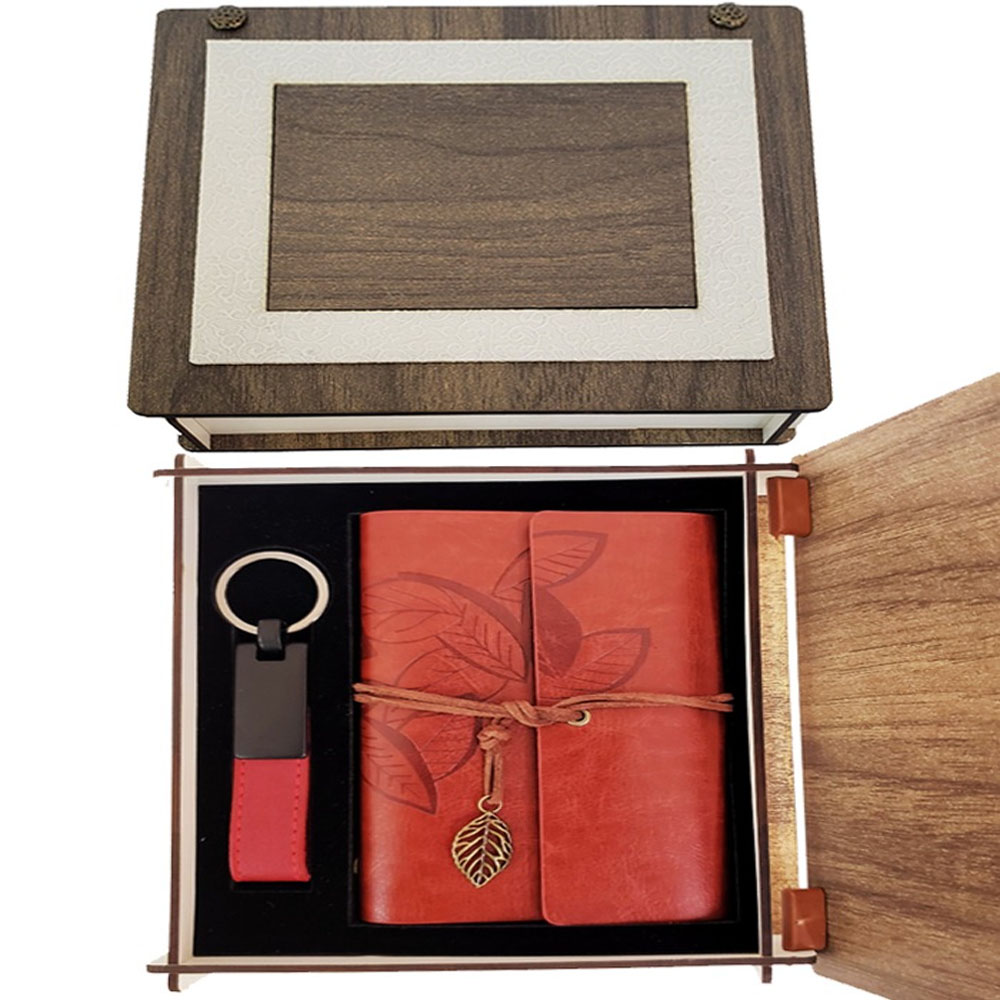 ozel-ahsap-kutulu-kiremit-re-29637_1.jpg Специјален сет со керамички кожен тетратка и клучевница во дрвена кутија - Image 1
