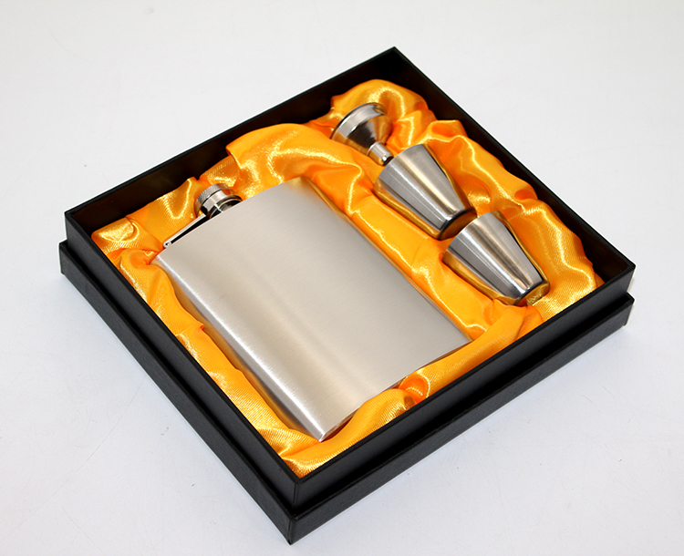 paslanmaz-celik-2-shot-bardak-31780_1.jpg Комплет за матара со 2 шота од не'рѓосувачки челик - Image 1