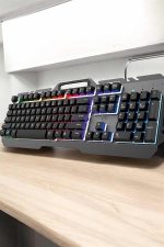 Q Клавијатура RGB Осветлена Клавијатура И Миш Сет Со Жичен Миш Како Подарок - Image 3