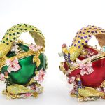 Swarovski Кутија со Петаци