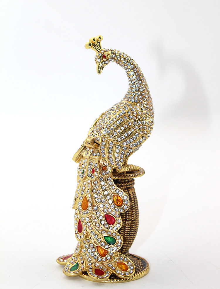 swarovski-tasli-tavuskusu-m-28431_1.jpg Swarovski Taşlı Tavuskuşu Model 4 - Image 1