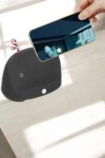Паметен звучник со држач за телефон и висок квалитет на звук - Image 3