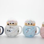 Порцеланска чаша со шарени топчиња