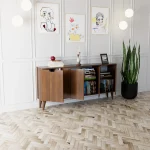 Elegant Декоративна Конзола со 4 Врати / Орев - Image 3